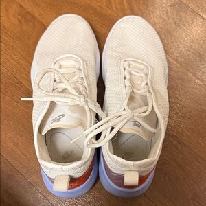 Nike Beige and Lavender Athletic Shoes